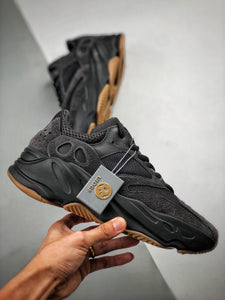 Adidas Yeezy 700 Utility Black