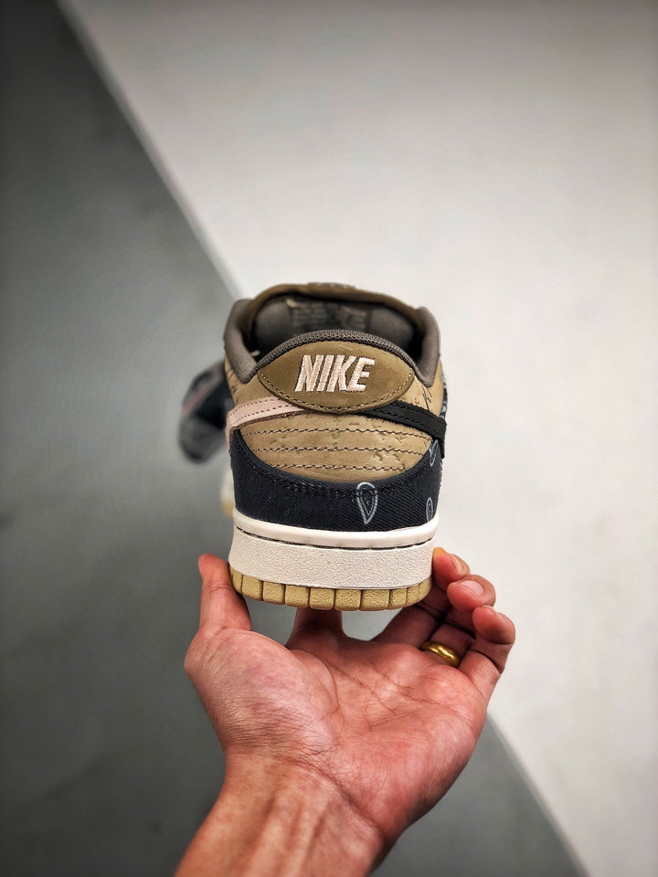 Nike SB Dunk Low Travis Scott