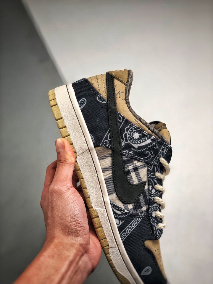 Nike SB Dunk Low Travis Scott