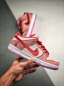 Nike SB Dunk Low StrangeLove