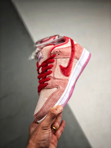 Nike SB Dunk Low StrangeLove