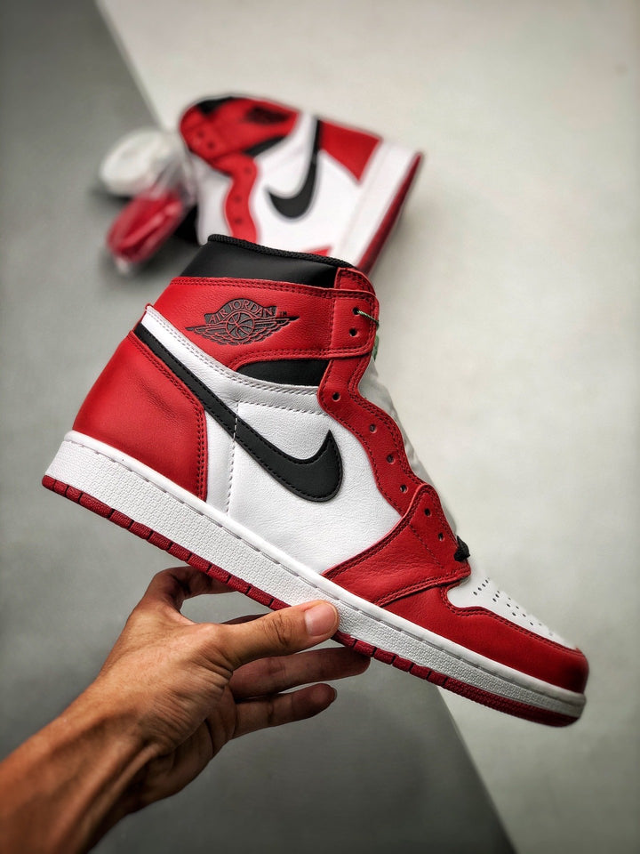 Air Jordan 1 Retro Chicago