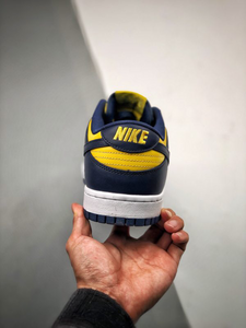 Nike SB Dunk Low Michigan