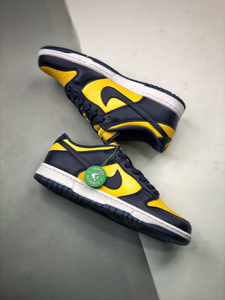 Nike SB Dunk Low Michigan