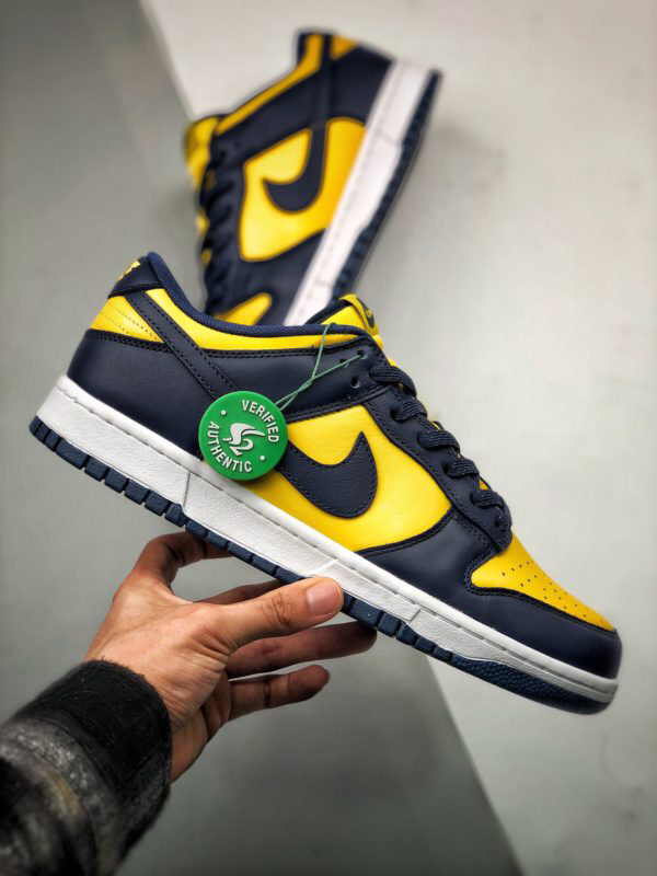 Nike SB Dunk Low Michigan